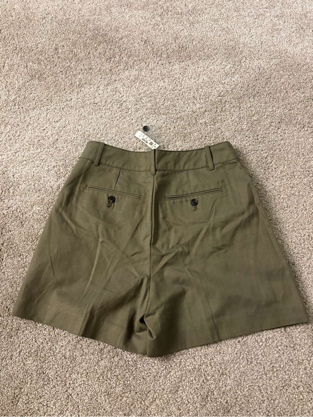 Madewell Olive High-Rise Pleated Shorts - Picture 3 of 3